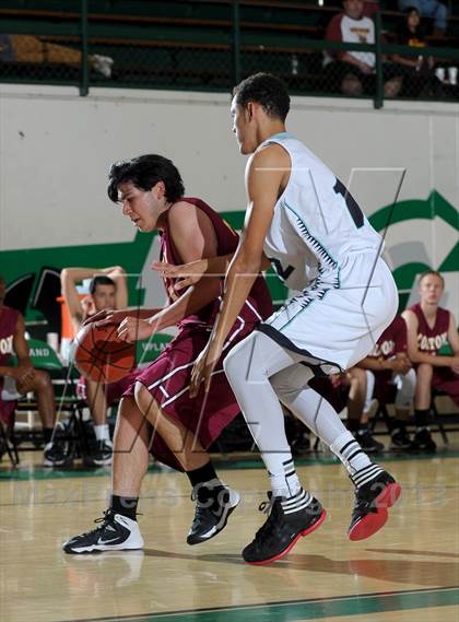Thumbnail 2 in Santiago vs. Colton (Inland Empire Classic) photogallery.