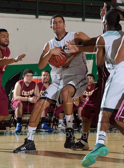 Thumbnail 3 in Santiago vs. Colton (Inland Empire Classic) photogallery.