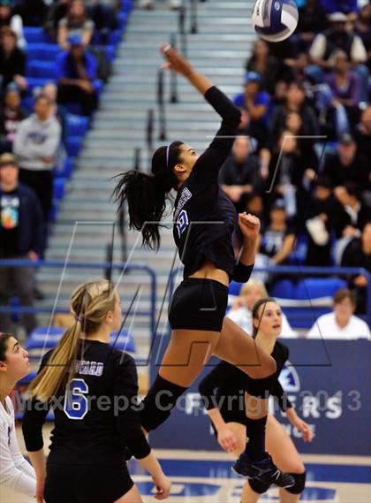 Thumbnail 1 in Viewpoint vs Windward (CIF SS D3AA Final) photogallery.