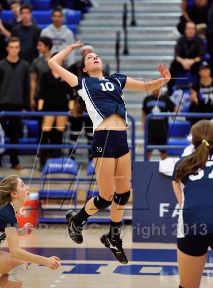 Thumbnail 3 in Viewpoint vs Windward (CIF SS D3AA Final) photogallery.