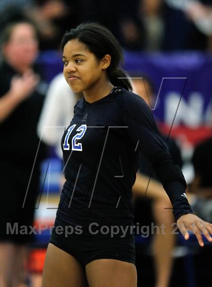 Thumbnail 1 in Viewpoint vs Windward (CIF SS D3AA Final) photogallery.