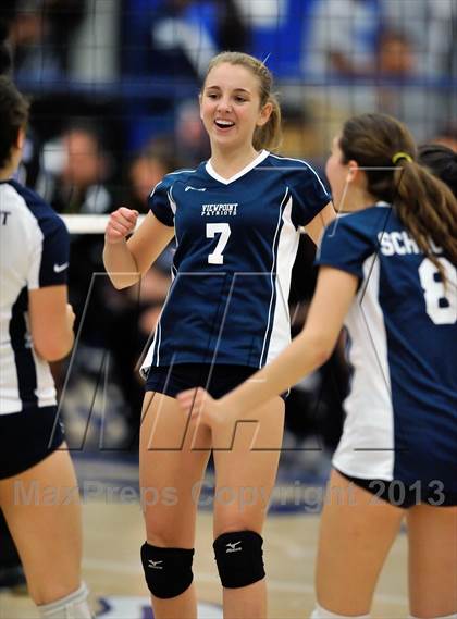 Thumbnail 1 in Viewpoint vs Windward (CIF SS D3AA Final) photogallery.