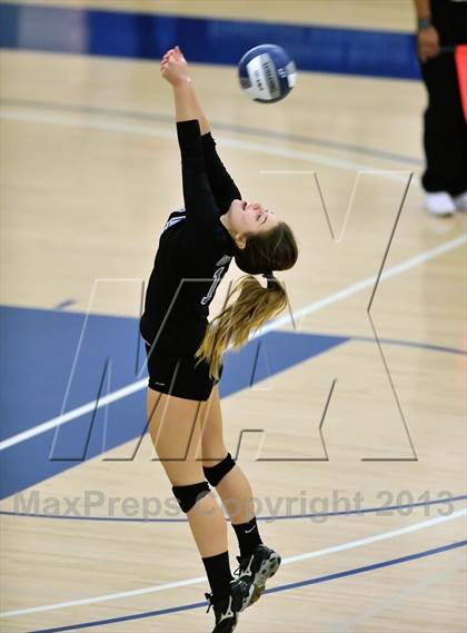 Thumbnail 3 in Viewpoint vs Windward (CIF SS D3AA Final) photogallery.