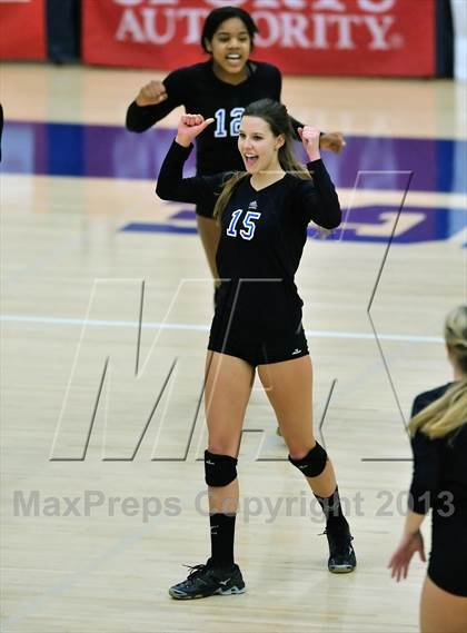 Thumbnail 1 in Viewpoint vs Windward (CIF SS D3AA Final) photogallery.