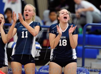 Thumbnail 2 in Viewpoint vs Windward (CIF SS D3AA Final) photogallery.