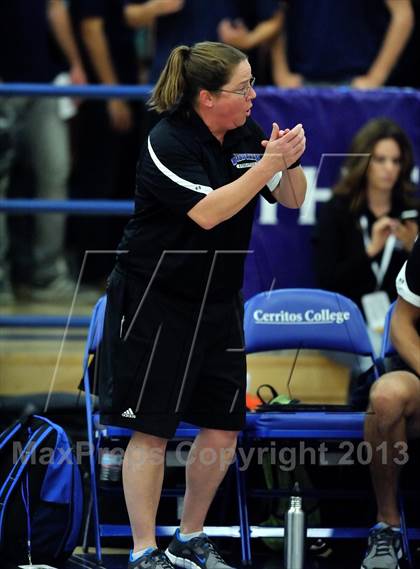 Thumbnail 2 in Viewpoint vs Windward (CIF SS D3AA Final) photogallery.