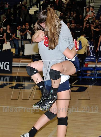Thumbnail 3 in Viewpoint vs Windward (CIF SS D3AA Final) photogallery.
