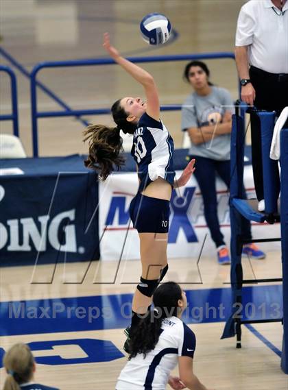 Thumbnail 1 in Viewpoint vs Windward (CIF SS D3AA Final) photogallery.
