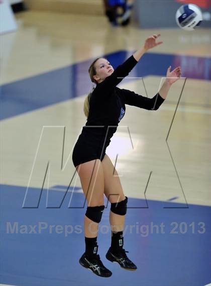 Thumbnail 2 in Viewpoint vs Windward (CIF SS D3AA Final) photogallery.