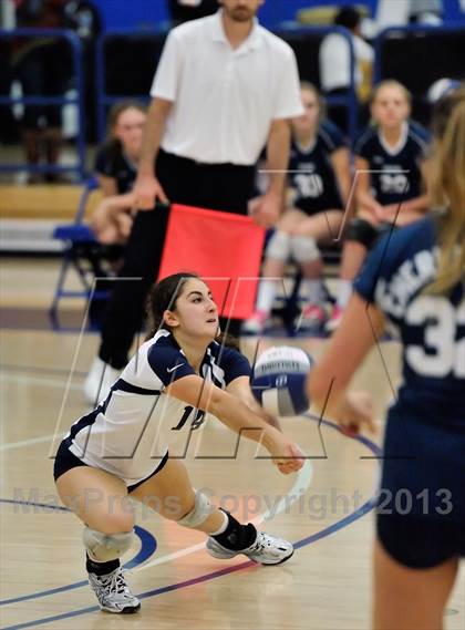 Thumbnail 3 in Viewpoint vs Windward (CIF SS D3AA Final) photogallery.