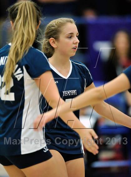 Thumbnail 1 in Viewpoint vs Windward (CIF SS D3AA Final) photogallery.