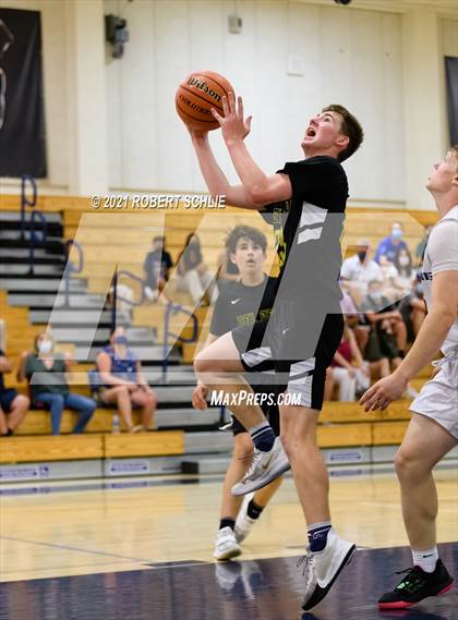 Thumbnail 3 in Del Oro @ Oak Ridge photogallery.