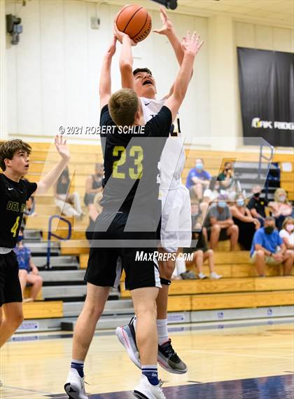 Thumbnail 1 in Del Oro @ Oak Ridge photogallery.