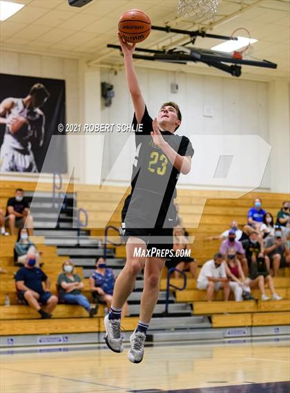 Thumbnail 1 in Del Oro @ Oak Ridge photogallery.