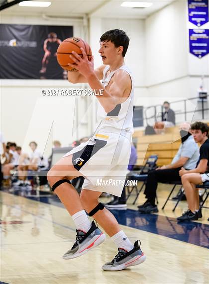 Thumbnail 3 in Del Oro @ Oak Ridge photogallery.