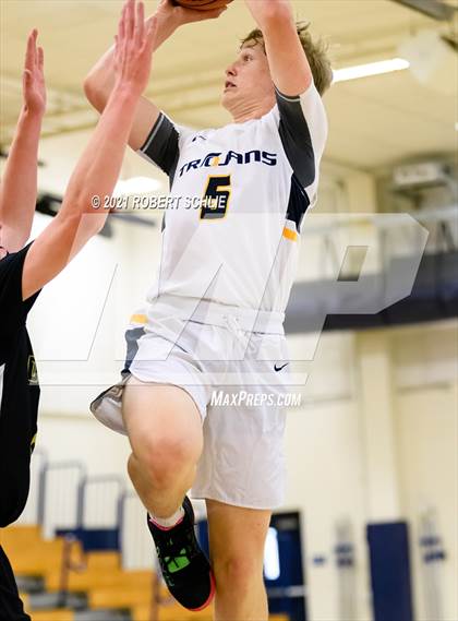 Thumbnail 3 in Del Oro @ Oak Ridge photogallery.