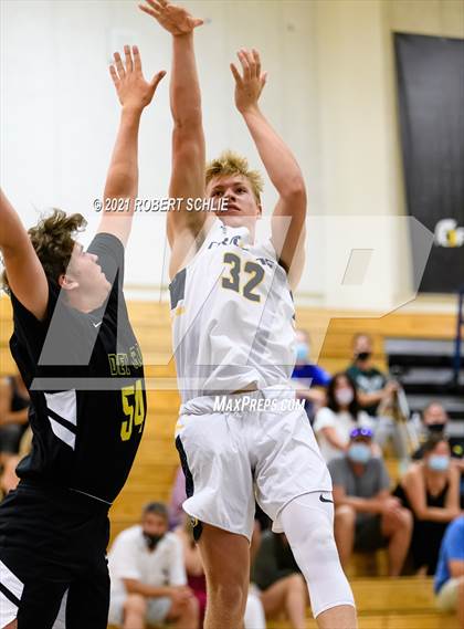 Thumbnail 2 in Del Oro @ Oak Ridge photogallery.