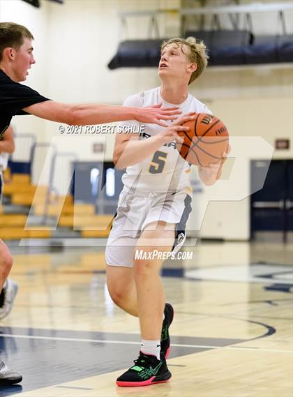Thumbnail 2 in Del Oro @ Oak Ridge photogallery.