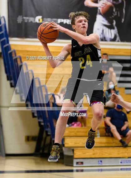 Thumbnail 1 in Del Oro @ Oak Ridge photogallery.
