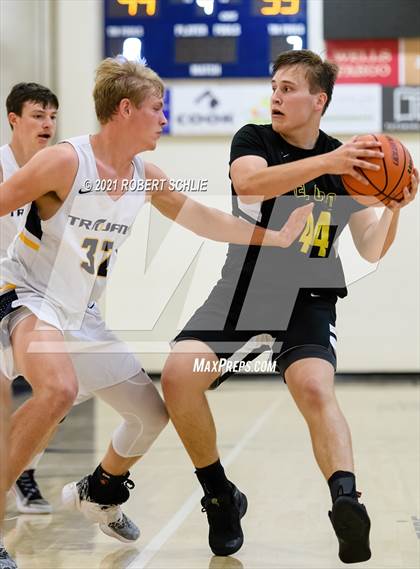 Thumbnail 3 in Del Oro @ Oak Ridge photogallery.
