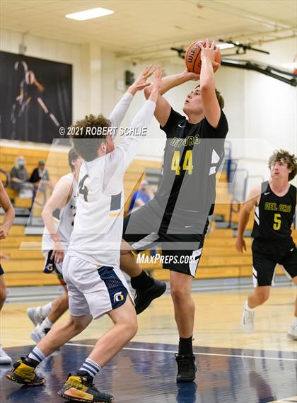 Thumbnail 2 in Del Oro @ Oak Ridge photogallery.