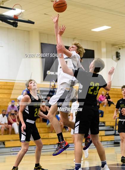 Thumbnail 2 in Del Oro @ Oak Ridge photogallery.