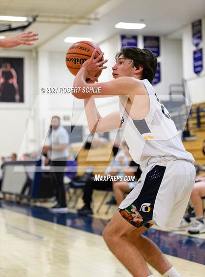 Thumbnail 2 in Del Oro @ Oak Ridge photogallery.