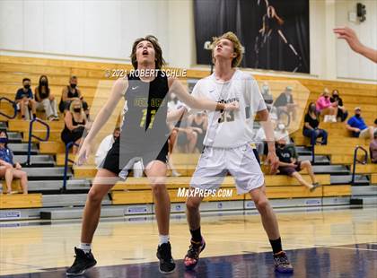 Thumbnail 1 in Del Oro @ Oak Ridge photogallery.