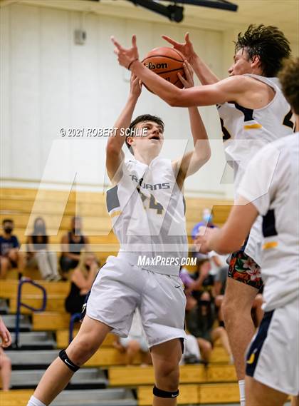 Thumbnail 2 in Del Oro @ Oak Ridge photogallery.