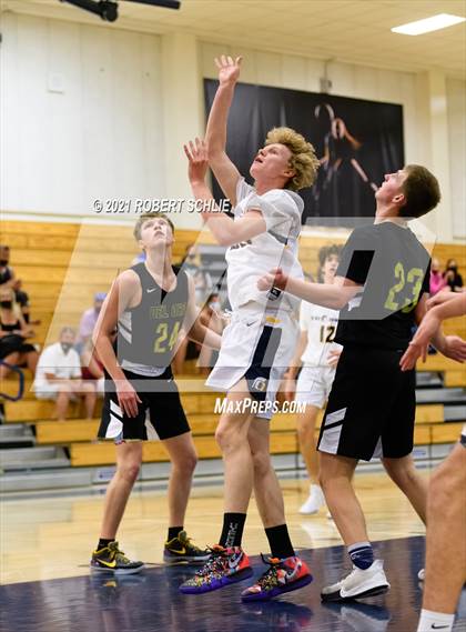 Thumbnail 3 in Del Oro @ Oak Ridge photogallery.