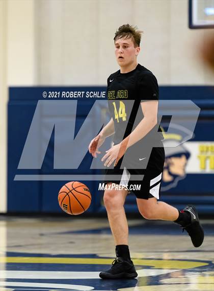 Thumbnail 1 in Del Oro @ Oak Ridge photogallery.