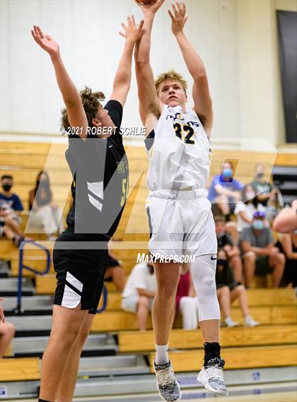 Thumbnail 1 in Del Oro @ Oak Ridge photogallery.