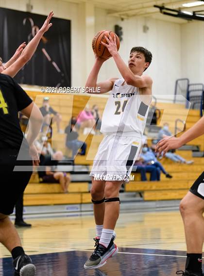 Thumbnail 2 in Del Oro @ Oak Ridge photogallery.