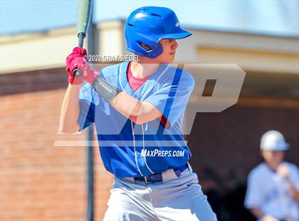 Thumbnail 1 in Moore @ Deer Creek photogallery.