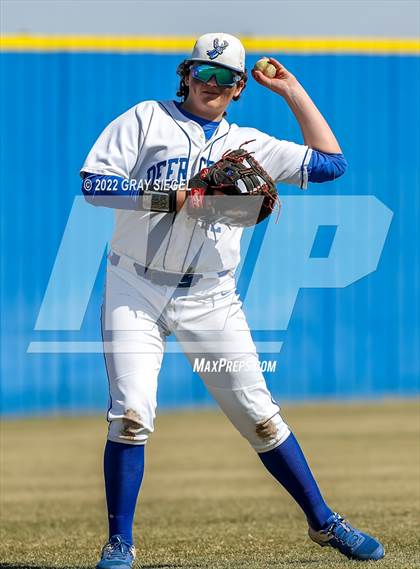 Thumbnail 2 in Moore @ Deer Creek photogallery.