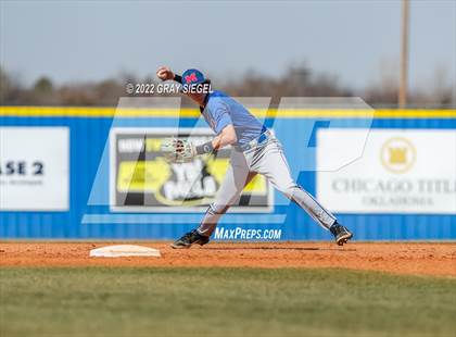 Thumbnail 1 in Moore @ Deer Creek photogallery.
