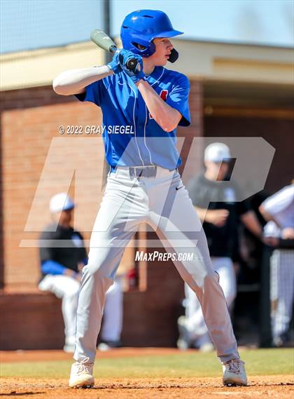 Thumbnail 1 in Moore @ Deer Creek photogallery.
