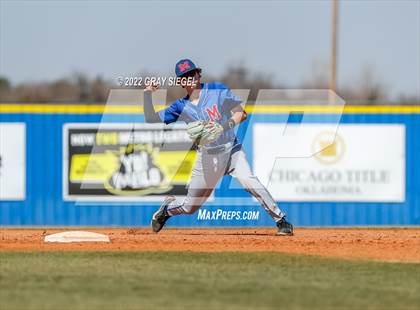 Thumbnail 2 in Moore @ Deer Creek photogallery.