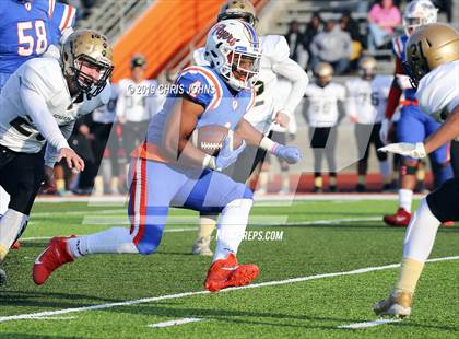 Thumbnail 3 in Oak Lawn Richards @ East St. Louis  (IHSA 6A Quarterfinal) photogallery.