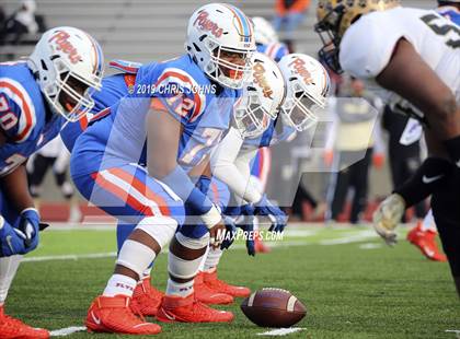 Thumbnail 3 in Oak Lawn Richards @ East St. Louis  (IHSA 6A Quarterfinal) photogallery.