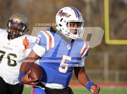 Thumbnail 1 in Oak Lawn Richards @ East St. Louis  (IHSA 6A Quarterfinal) photogallery.