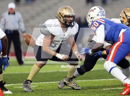 Thumbnail 2 in Oak Lawn Richards @ East St. Louis  (IHSA 6A Quarterfinal) photogallery.
