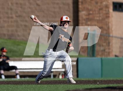 Thumbnail 1 in Greenfield vs Lincolnwood (GCS) photogallery.