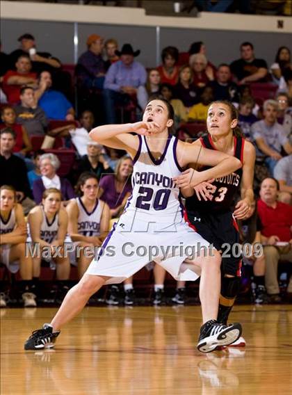 Thumbnail 1 in Canyon vs Wichita Falls (Fantasy of Lights D1 Championship) photogallery.
