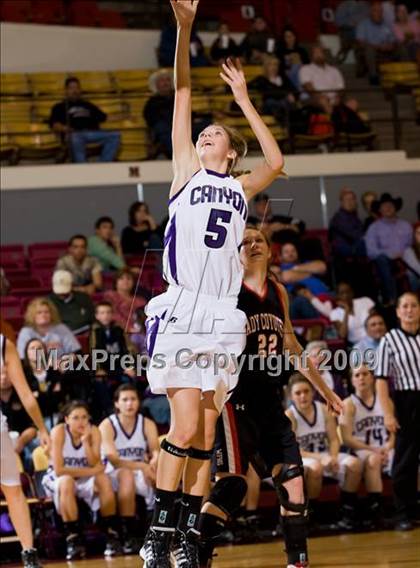 Thumbnail 3 in Canyon vs Wichita Falls (Fantasy of Lights D1 Championship) photogallery.