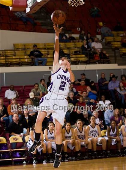 Thumbnail 1 in Canyon vs Wichita Falls (Fantasy of Lights D1 Championship) photogallery.