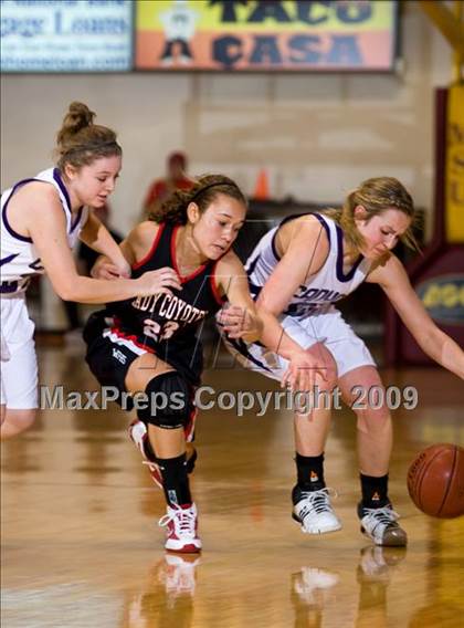 Thumbnail 1 in Canyon vs Wichita Falls (Fantasy of Lights D1 Championship) photogallery.