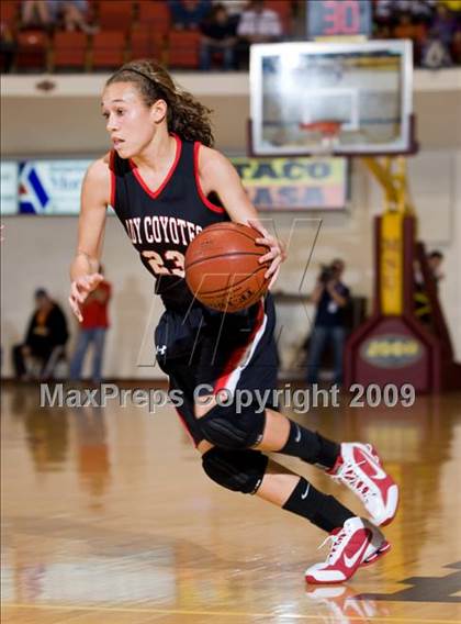 Thumbnail 1 in Canyon vs Wichita Falls (Fantasy of Lights D1 Championship) photogallery.