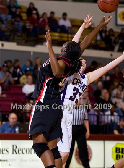 Thumbnail 2 in Canyon vs Wichita Falls (Fantasy of Lights D1 Championship) photogallery.
