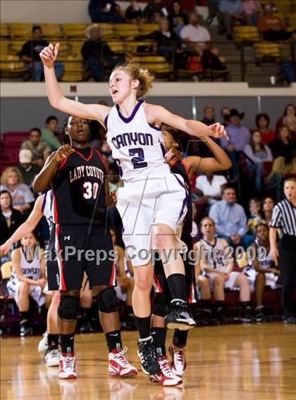 Thumbnail 2 in Canyon vs Wichita Falls (Fantasy of Lights D1 Championship) photogallery.